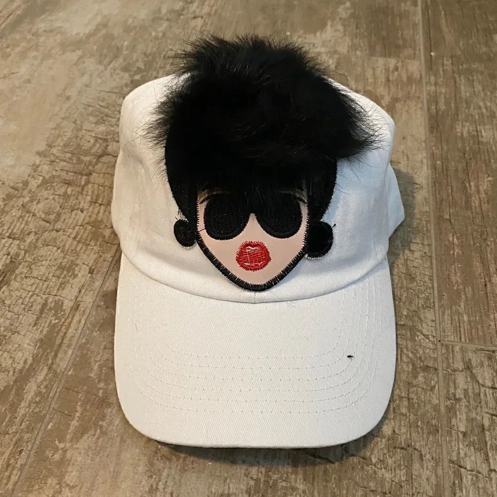 Trendy hat  